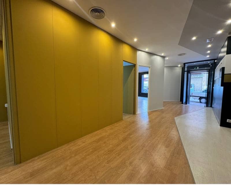 Commercial for sale in Guardamar del Segura with pool - € 222,200 (Ref: 10014708)