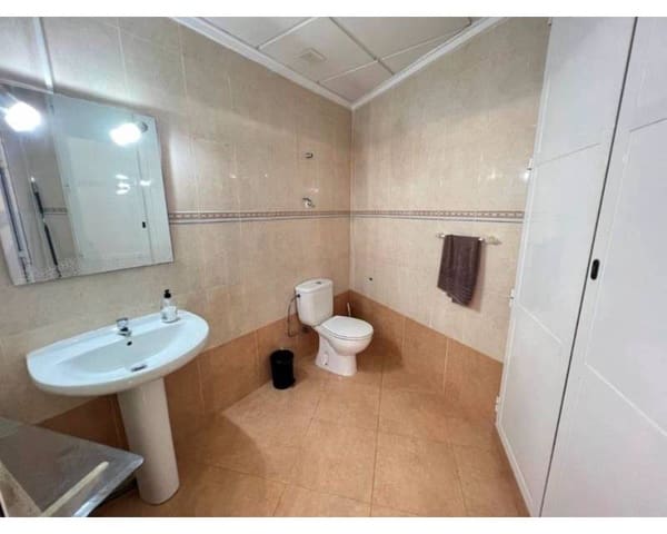 Local Commercial à vendre à Zona Pueblo, Guardamar del Segura - 99 900 € (Ref: 10014711)