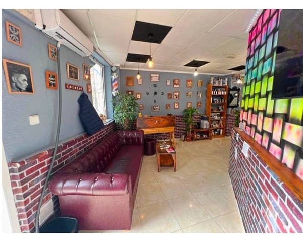 Local Commercial à vendre à Zona Pueblo, Guardamar del Segura - 99 900 € (Ref: 10014711)