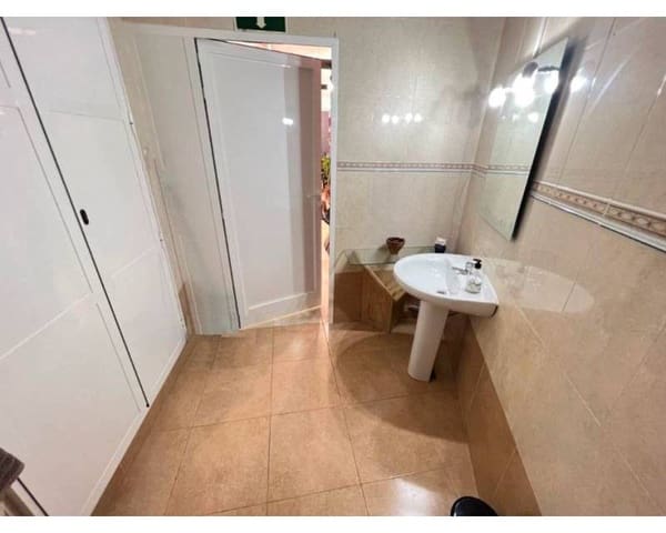 Local Commercial à vendre à Zona Pueblo, Guardamar del Segura - 99 900 € (Ref: 10014711)