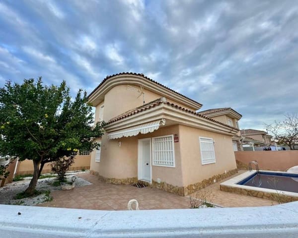 3 soveværelse Villa til salg i Los Balcones - Los Altos, Torrevieja med swimmingpool - € 320.000 (Ref: 10014712)