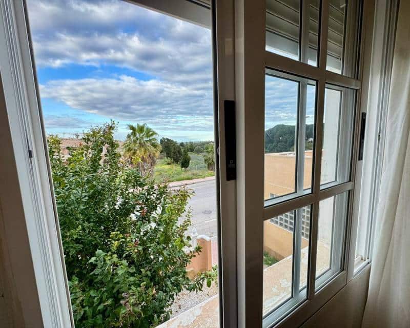 Chalet de 3 habitaciones en Torrevieja en venta con piscina - 320.000 € (Ref: 10014712)