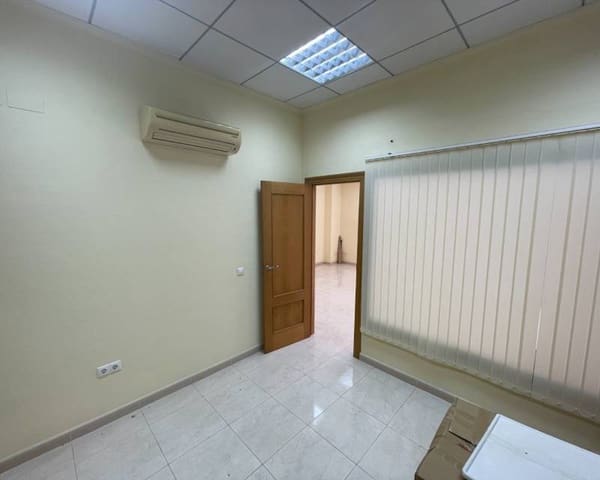 Comercial para venda em Zona Pueblo, Guardamar del Segura - 150 000 € (Ref: 10014713)