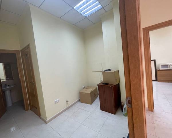 Comercial para venda em Zona Pueblo, Guardamar del Segura - 150 000 € (Ref: 10014713)