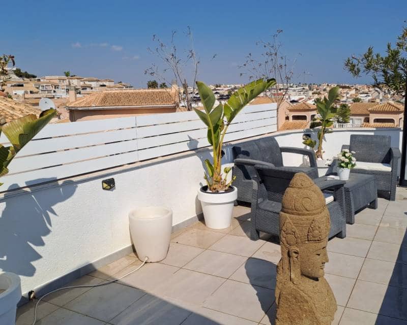4 bedroom Villa for sale in Ciudad Quesada with pool - € 635,000 (Ref: 10014717)