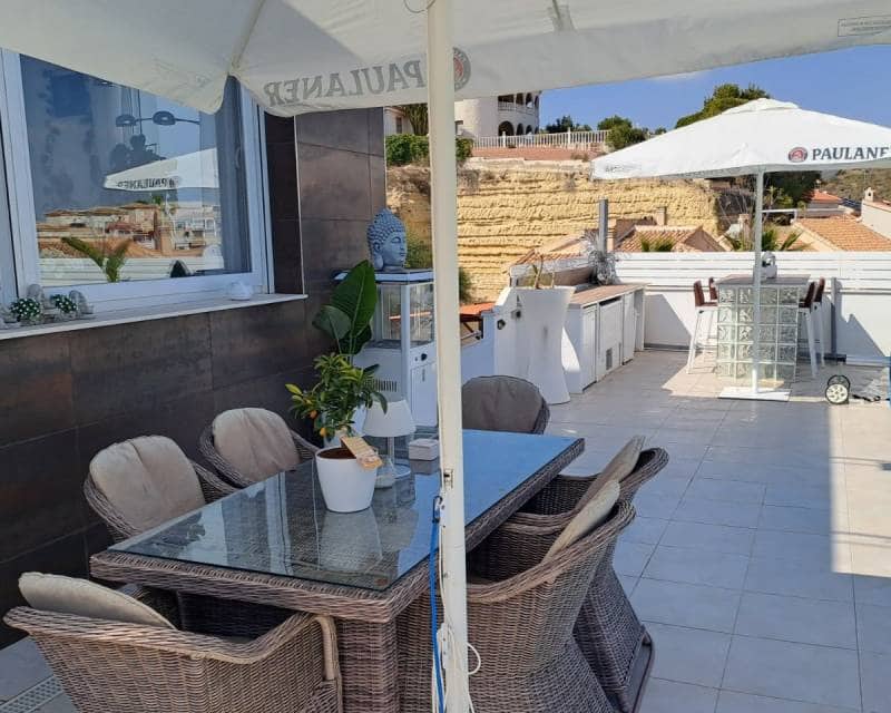 4 bedroom Villa for sale in Ciudad Quesada with pool - € 635,000 (Ref: 10014717)