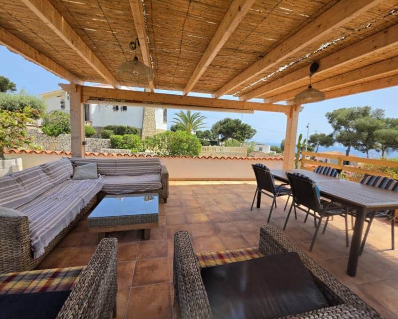 2 slaapkamer Villa te koop in Javea / Xabia met zwembad - € 900.000 (Ref: 10014804)