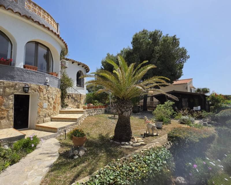 2 slaapkamer Villa te koop in Javea / Xabia met zwembad - € 900.000 (Ref: 10014804)