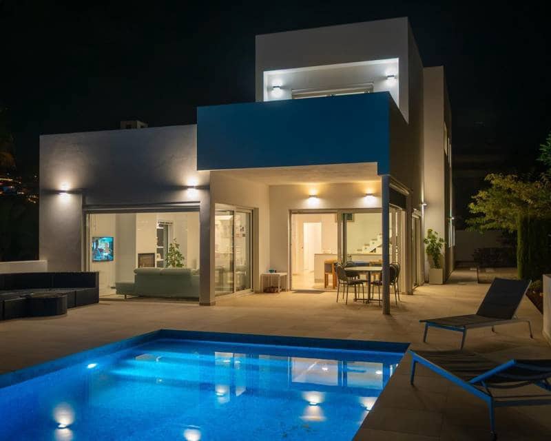4 Zimmer Villa zu verkaufen in Calpe / Calp mit Pool - 1.380.000 € (Ref: 10014805)