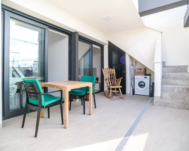 2 sovrum Takvåning till salu i Orihuela Costa med pool - 329 500 € (Ref: 10015929)