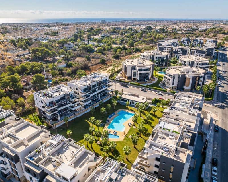 2 sovrum Takvåning till salu i Orihuela Costa med pool - 329 500 € (Ref: 10015929)