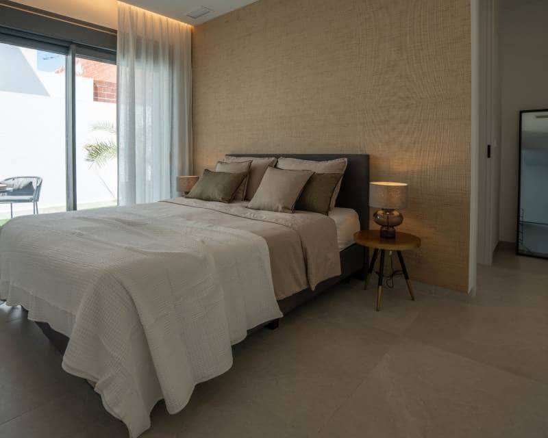 4 Zimmer Villa zu verkaufen in Ciudad Quesada mit Pool - 895.000 € (Ref: 10016577)