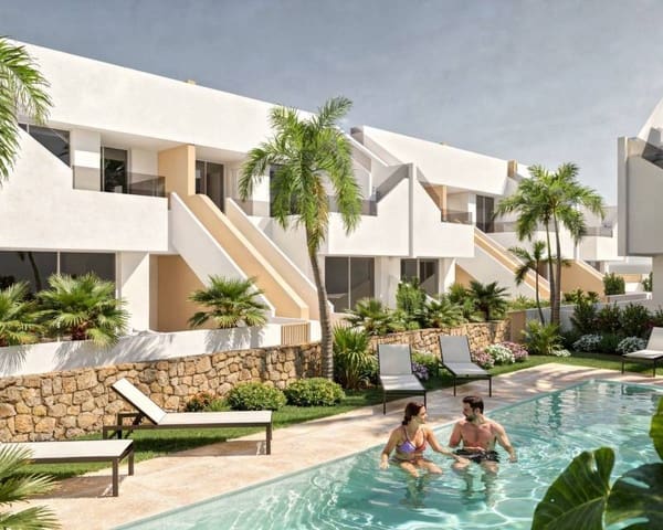 3 soveværelse Byhus til salg i Pilar de la Horadada ciudad, Pilar de la Horadada med swimmingpool - € 339.900 (Ref: 10016579)