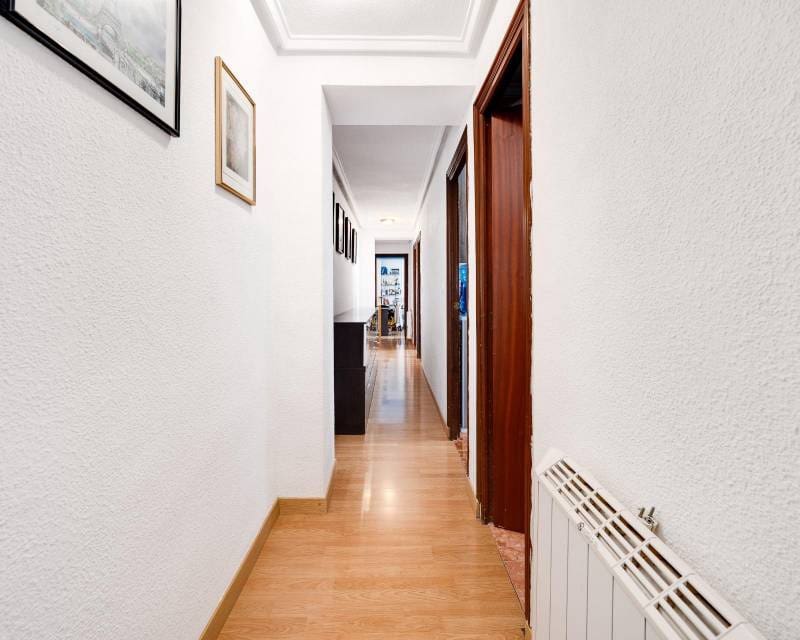 4 chambre Appartement à vendre à Torrevieja - 195 000 € (Ref: 10016580)