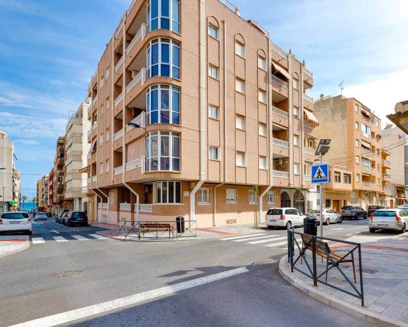 4 chambre Appartement à vendre à Torrevieja - 195 000 € (Ref: 10016580)