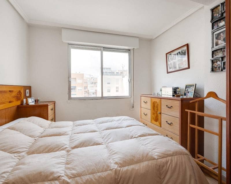 4 chambre Appartement à vendre à Torrevieja - 195 000 € (Ref: 10016580)