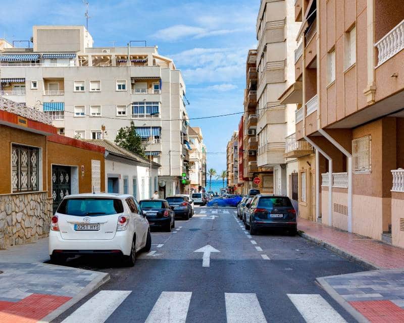 4 chambre Appartement à vendre à Torrevieja - 195 000 € (Ref: 10016580)