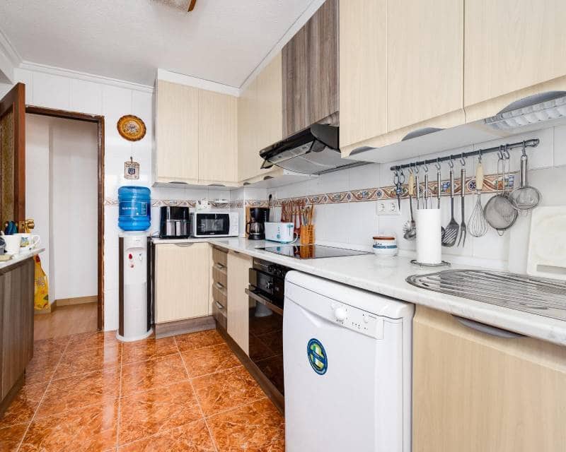 4 chambre Appartement à vendre à Torrevieja - 195 000 € (Ref: 10016580)