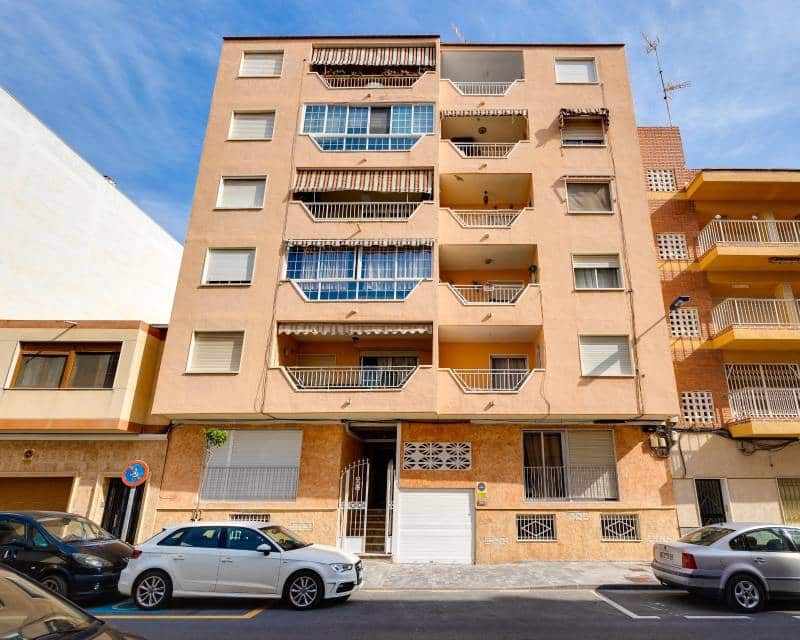 4 chambre Appartement à vendre à Torrevieja - 195 000 € (Ref: 10016580)