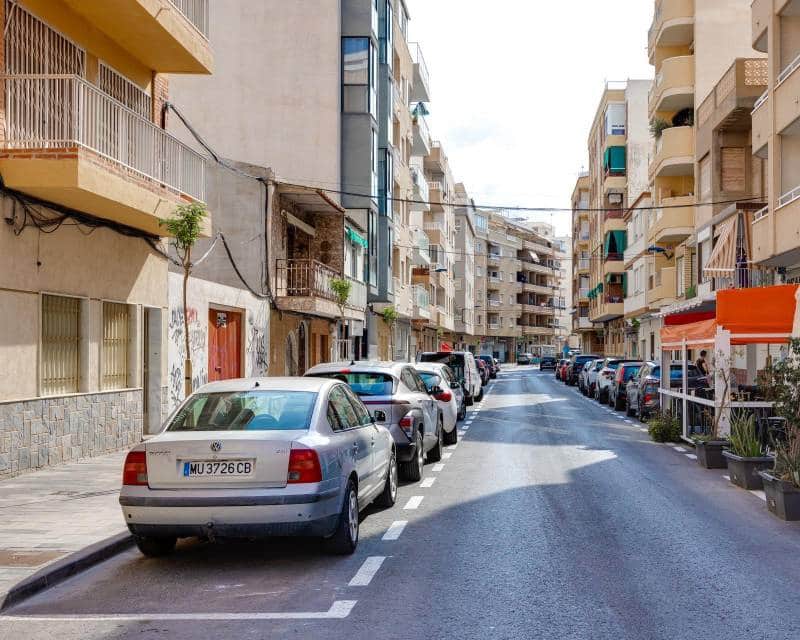 4 chambre Appartement à vendre à Torrevieja - 195 000 € (Ref: 10016580)