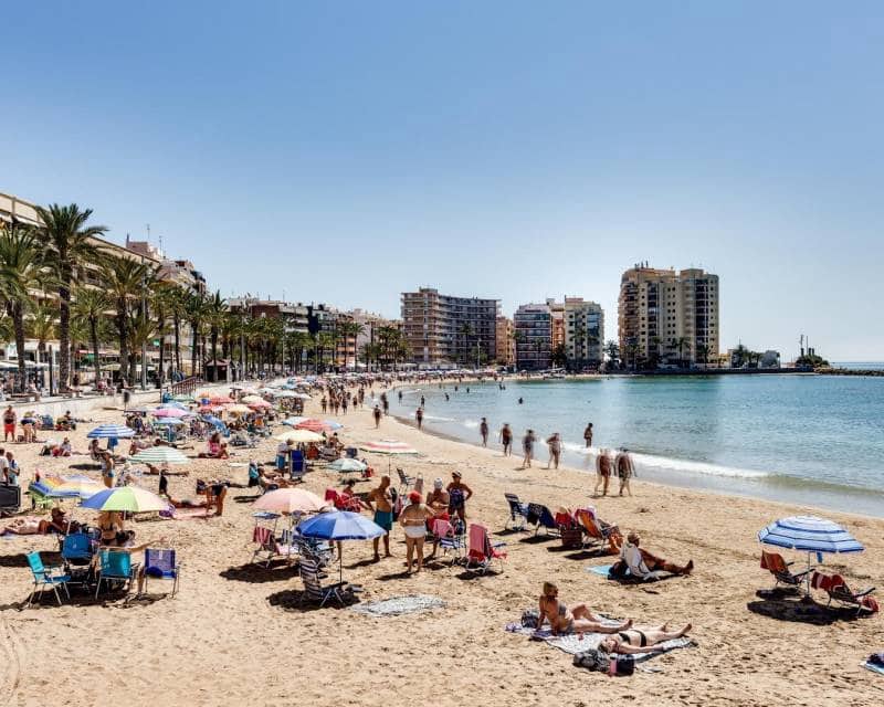 4 chambre Appartement à vendre à Torrevieja - 195 000 € (Ref: 10016580)