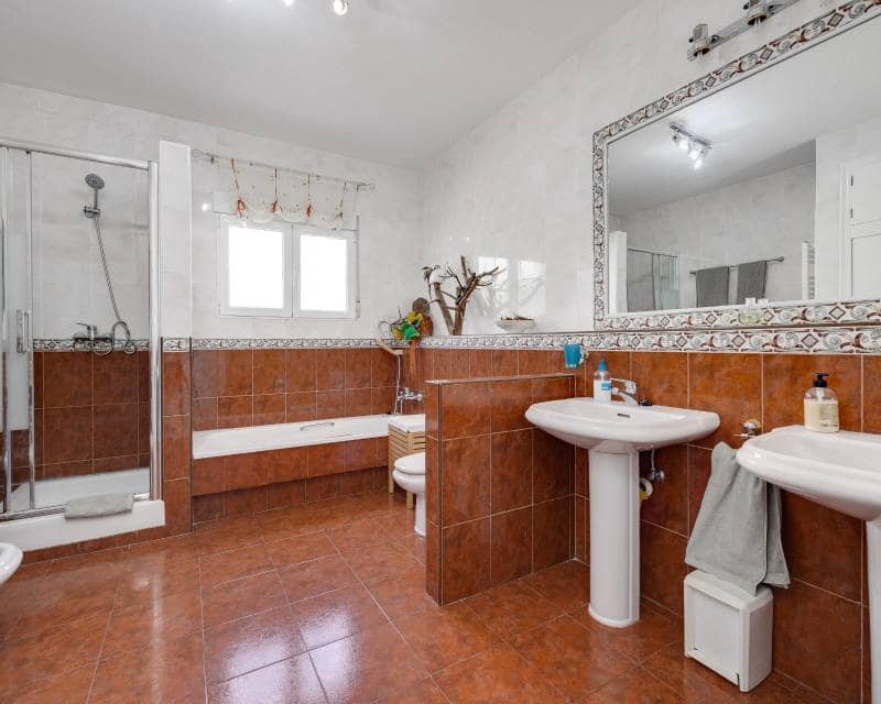 5 sypialnia Willa na sprzedaż w La Regia z basenem - 590 000 € (Ref: 10016582)