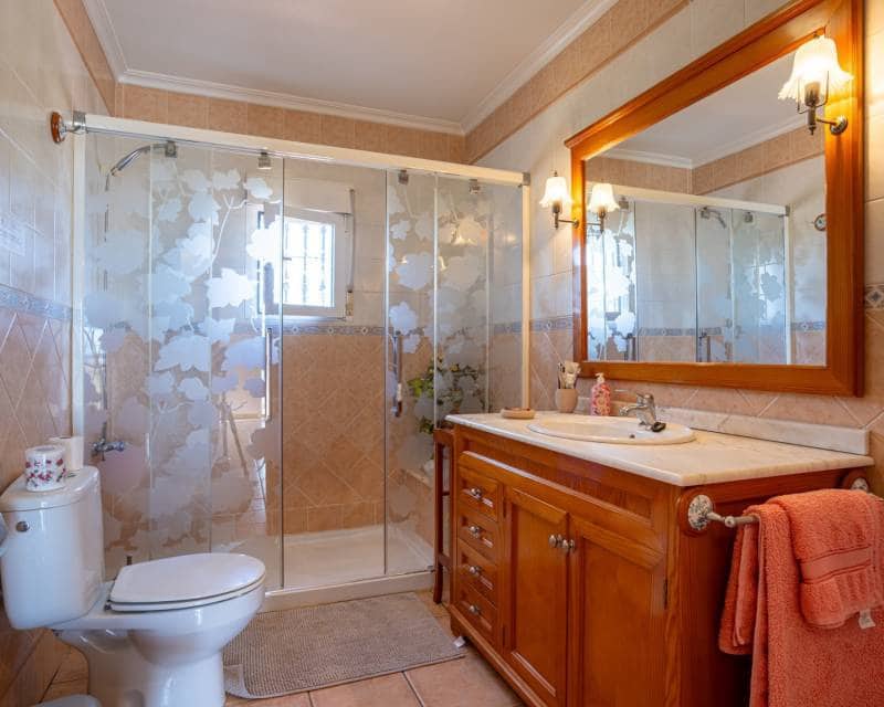 5 Zimmer Villa zu verkaufen in La Hoya mit Pool - 510.000 € (Ref: 10016701)