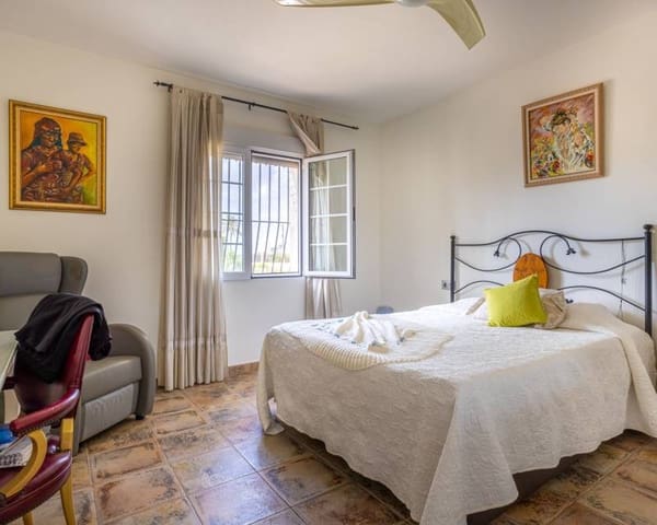 5 Zimmer Villa zu verkaufen in La Hoya, Elche / Elx mit Pool - 510.000 € (Ref: 10016701)