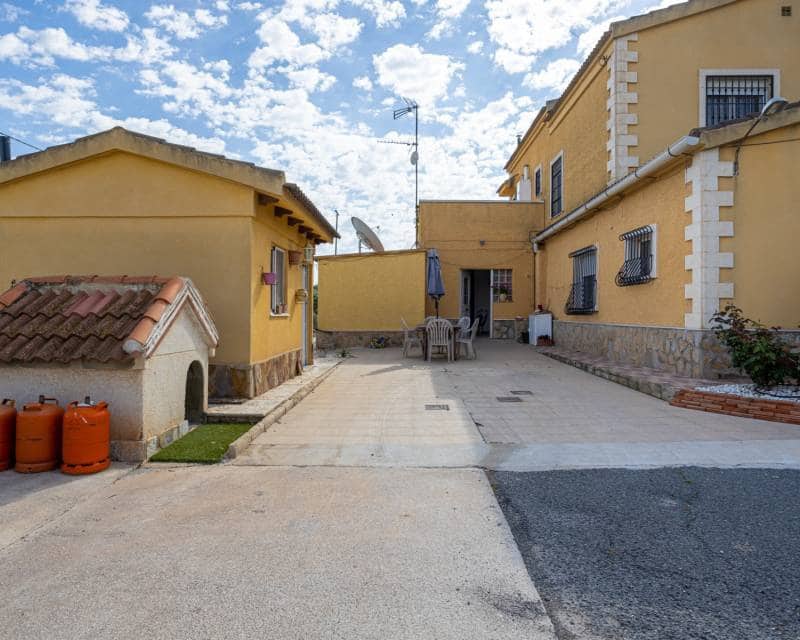 5 Zimmer Villa zu verkaufen in La Hoya mit Pool - 510.000 € (Ref: 10016701)