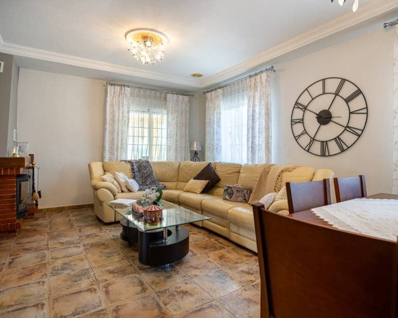 5 Zimmer Villa zu verkaufen in La Hoya mit Pool - 510.000 € (Ref: 10016701)