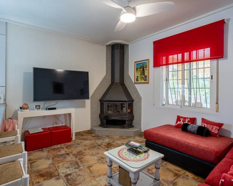 5 Zimmer Villa zu verkaufen in La Hoya mit Pool - 510.000 € (Ref: 10016701)