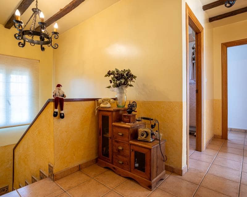 5 Zimmer Villa zu verkaufen in La Hoya mit Pool - 510.000 € (Ref: 10016701)