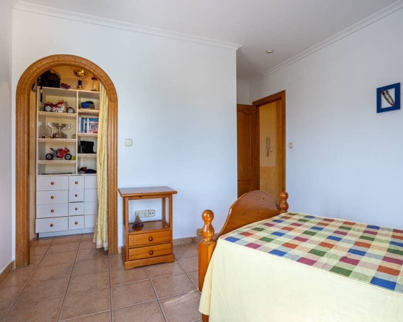 5 Zimmer Villa zu verkaufen in La Hoya mit Pool - 510.000 € (Ref: 10016701)