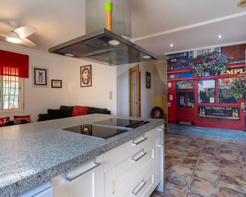5 Zimmer Villa zu verkaufen in La Hoya mit Pool - 510.000 € (Ref: 10016701)