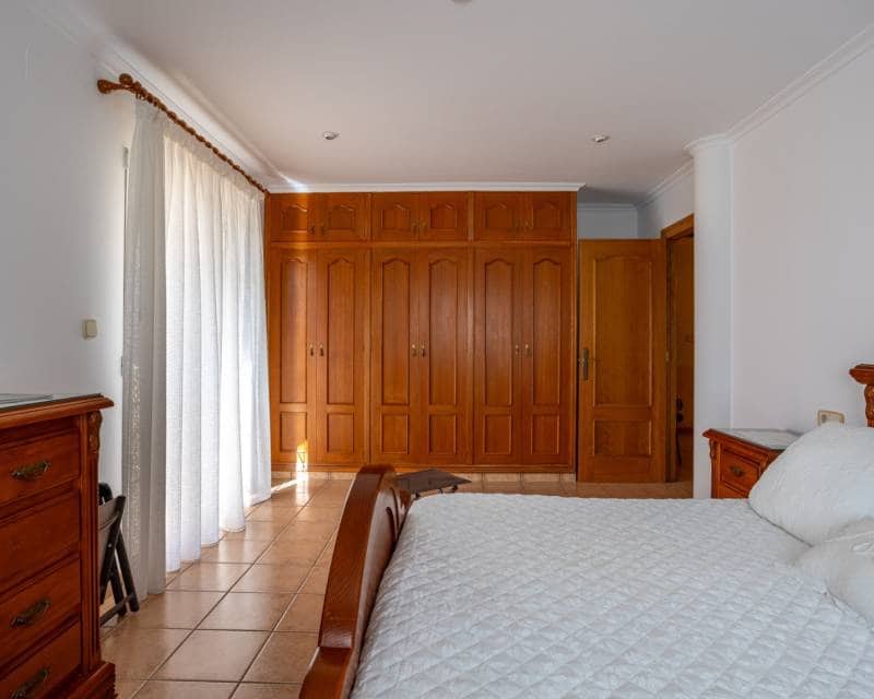 5 Zimmer Villa zu verkaufen in La Hoya mit Pool - 510.000 € (Ref: 10016701)