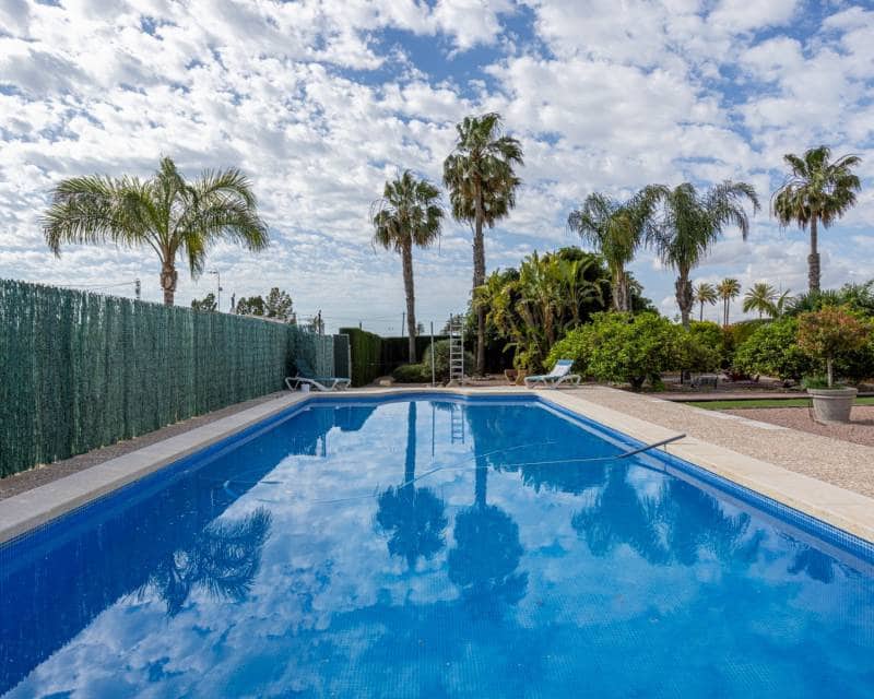 5 Zimmer Villa zu verkaufen in La Hoya mit Pool - 510.000 € (Ref: 10016701)