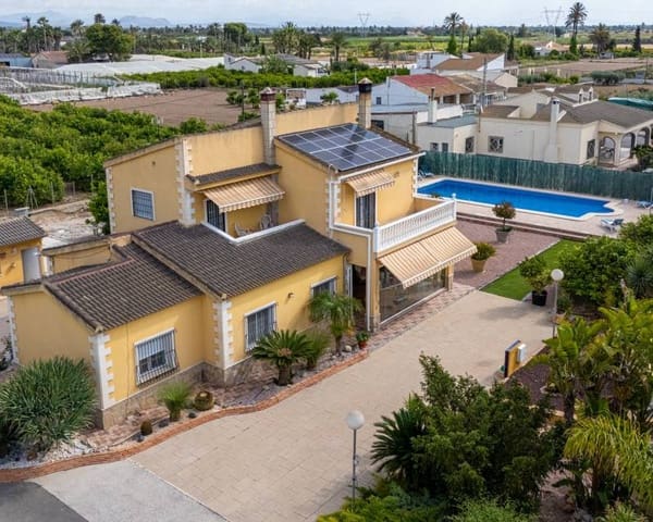 5 Zimmer Villa zu verkaufen in La Hoya, Elche / Elx mit Pool - 510.000 € (Ref: 10016701)