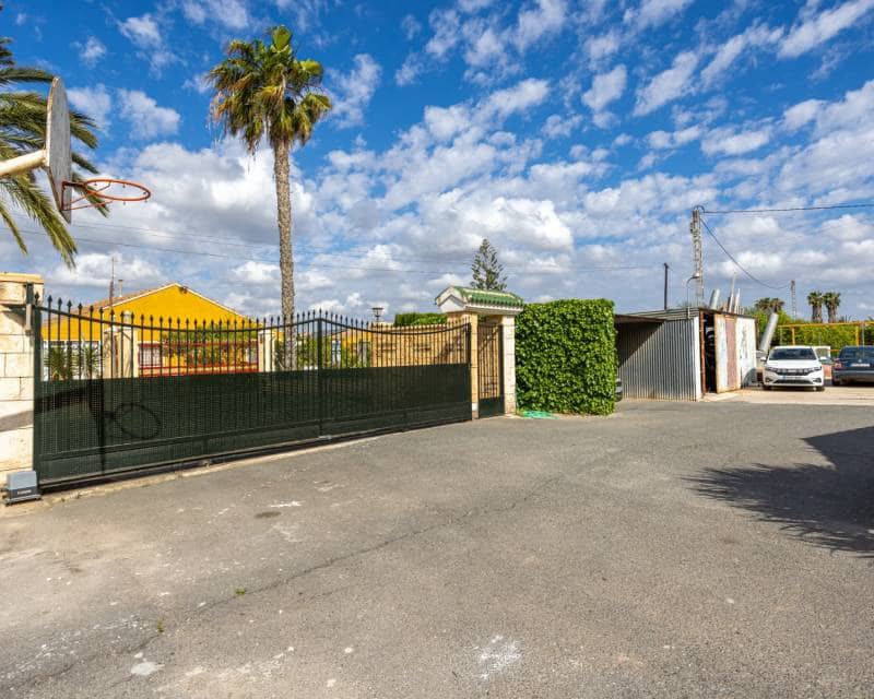 5 Zimmer Villa zu verkaufen in La Hoya mit Pool - 510.000 € (Ref: 10016701)
