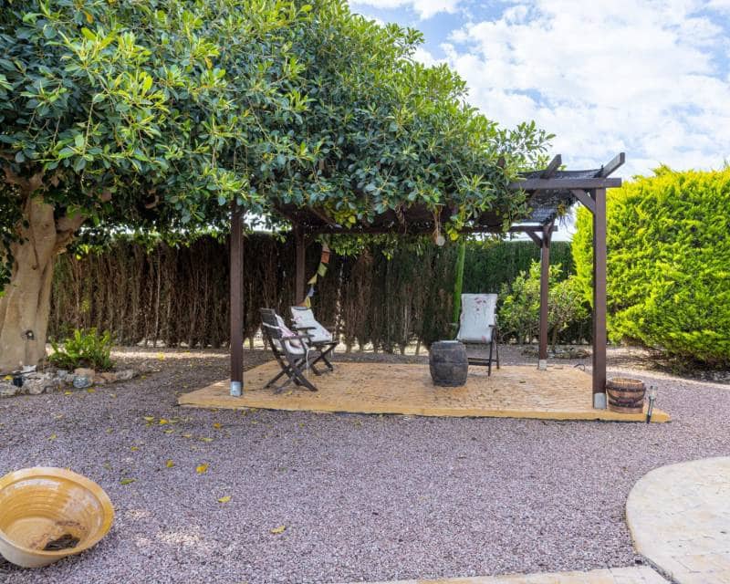 5 Zimmer Villa zu verkaufen in La Hoya mit Pool - 510.000 € (Ref: 10016701)