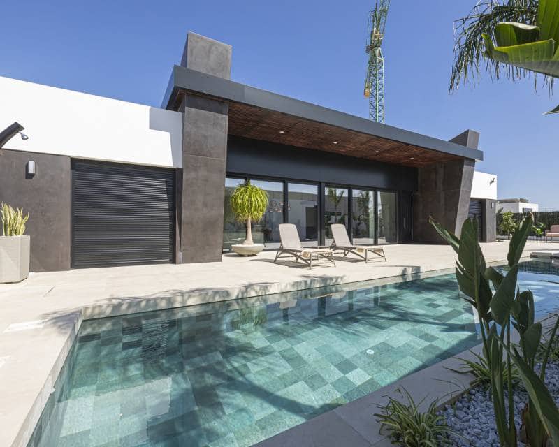 5 bedroom Villa for sale in Ciudad Quesada - € 1,099,000 (Ref: 10016703)