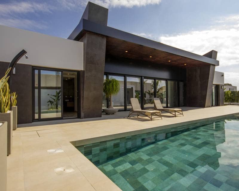 5 bedroom Villa for sale in Ciudad Quesada - € 1,099,000 (Ref: 10016703)