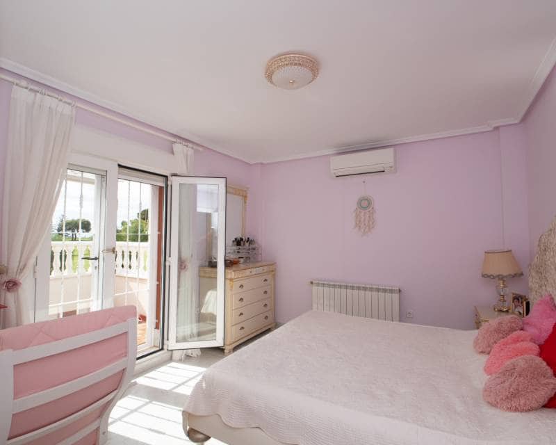 4 Zimmer Villa zu verkaufen in Campoamor mit Pool - 799.900 € (Ref: 10019743)