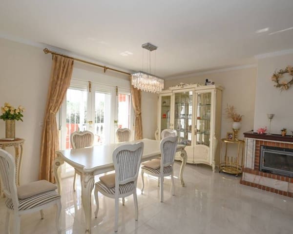 4 Zimmer Villa zu verkaufen in Campoamor, Orihuela mit Pool - 799.900 € (Ref: 10019743)