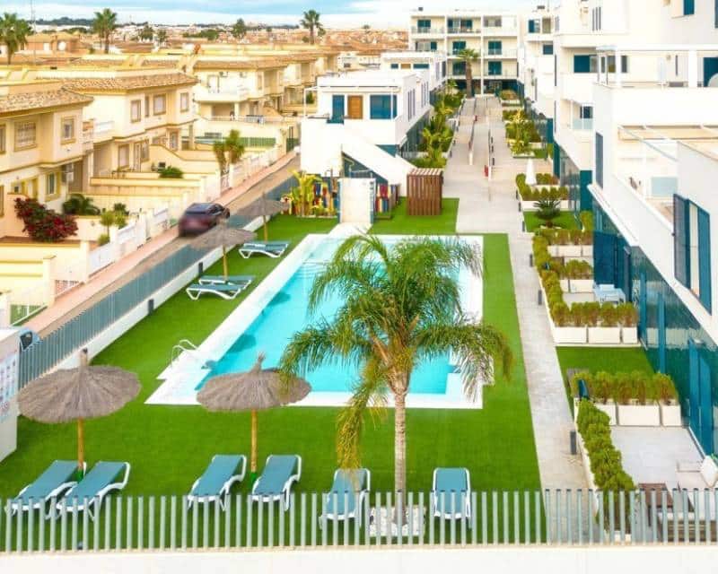 1 chambre Penthouse à vendre à Playa Flamenca avec piscine - 235 000 € (Ref: 10021226)