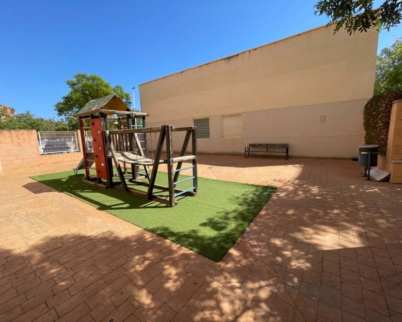 4 bedroom Townhouse for sale in Elche / Elx with pool garage - € 452,000 (Ref: 10021408)