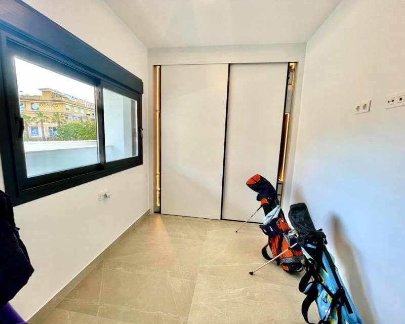 3 sypialnia Apartament na sprzedaż w Benijofar z basenem garażem - 329 900 € (Ref: 10021409)