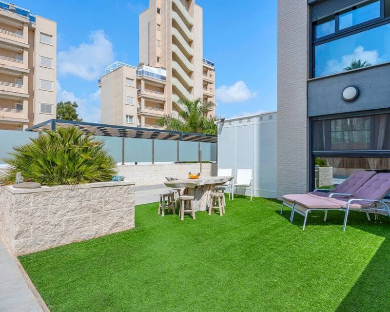 Apartamento de 3 habitaciones en Guardamar del Segura en venta con piscina - 379.000 € (Ref: 10021410)