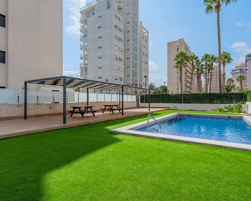 Apartamento de 3 habitaciones en Guardamar del Segura en venta con piscina - 379.000 € (Ref: 10021410)