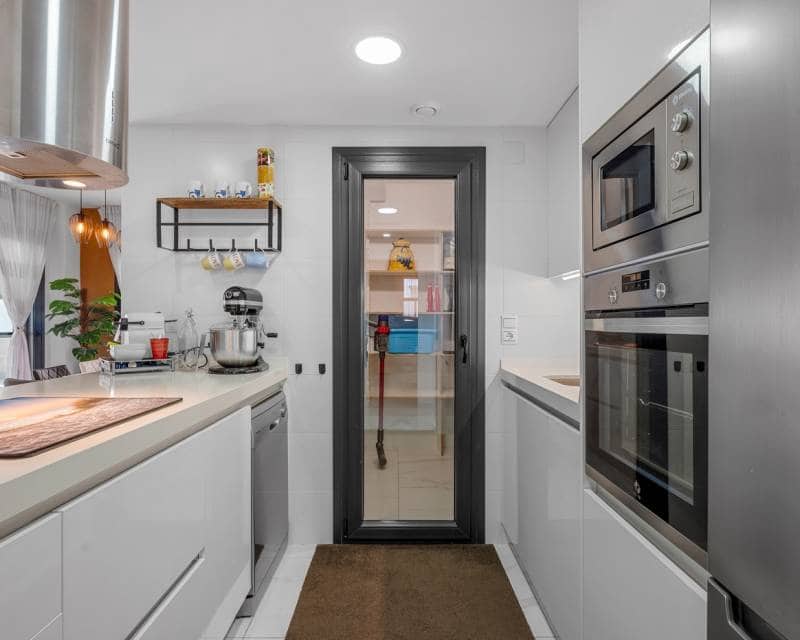 Apartamento de 3 habitaciones en Guardamar del Segura en venta con piscina - 379.000 € (Ref: 10021410)