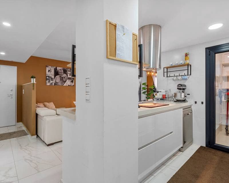 Apartamento de 3 habitaciones en Guardamar del Segura en venta con piscina - 379.000 € (Ref: 10021410)